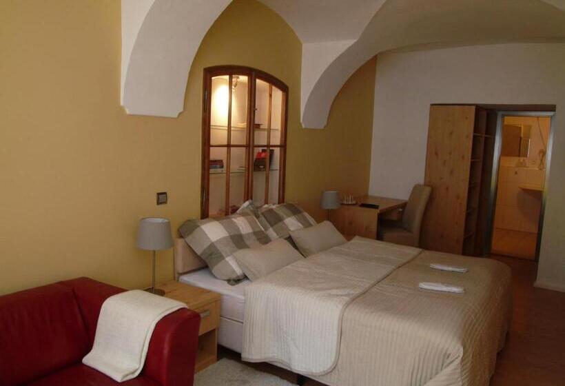 غرفة ديلوكس, Apartments And Suites Kremnica