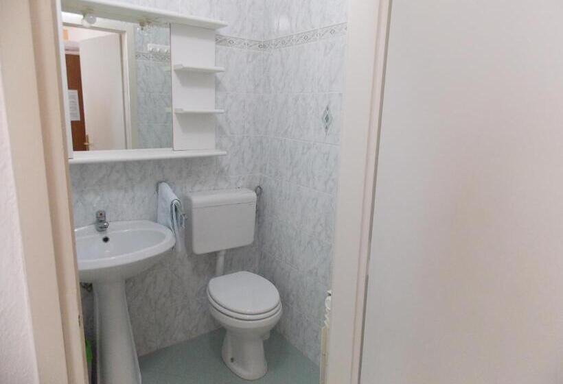 Номер Стандарт Вид на Море, Apartments & Rooms Karmen