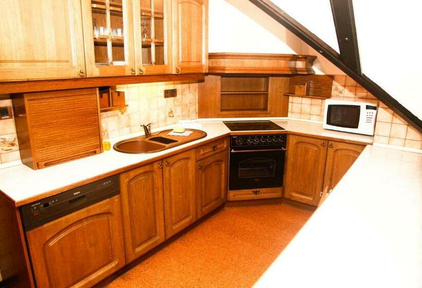 آپارتمان 3 خوابه, Pr Bevc