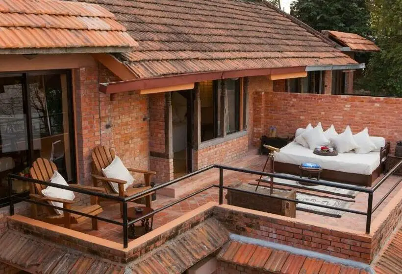 سوئیت جونیور با تراس, Dwarika S Resort Dhulikhel Wellbeing Escape In The Himalayas