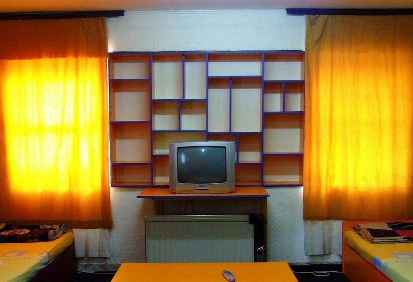 اتاق استاندارد, Hostel Domestika