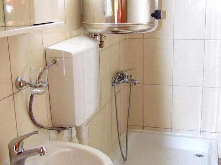 اتاق استاندارد چهار تخته, Hostel Domestika