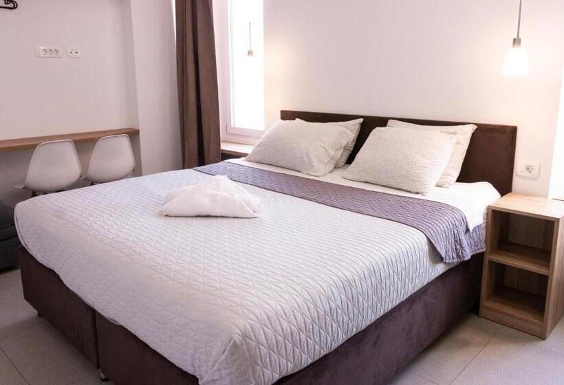 اتاق استاندارد, Hostel Museum