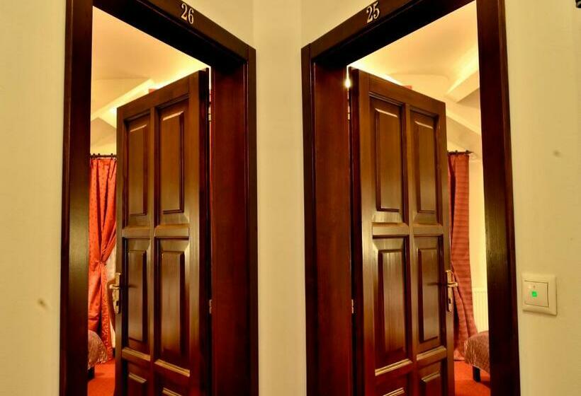 Семейный Номер, B&b Sant Bernard