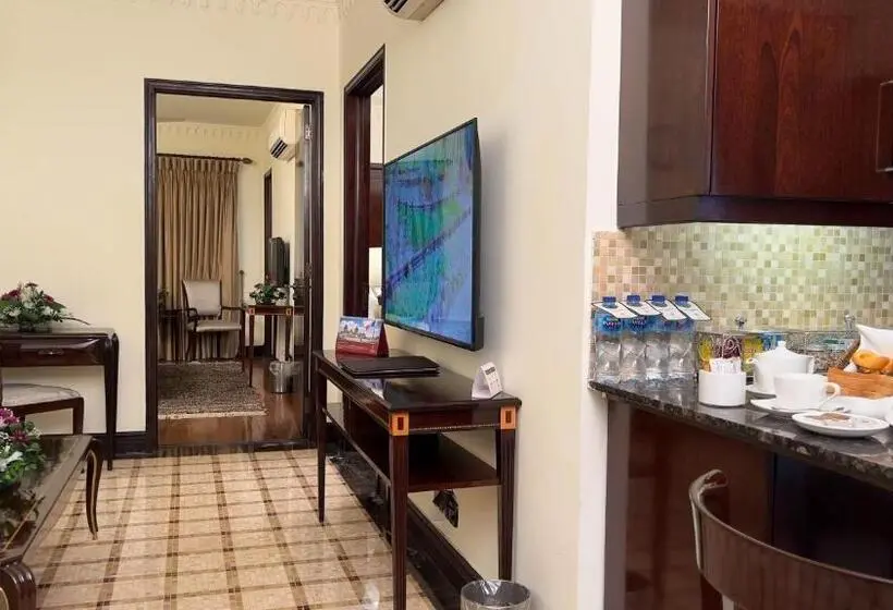 سوییت جونیور, Heritage Luxury Suites All Suite