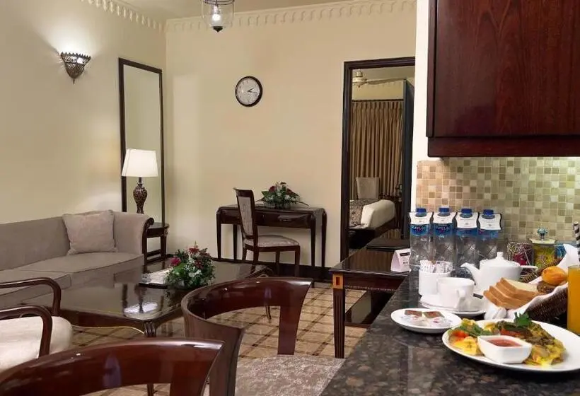 سوییت جونیور, Heritage Luxury Suites All Suite