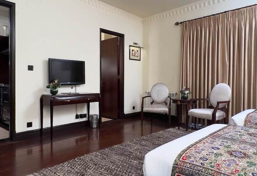 سوییت, Heritage Luxury Suites  All Suite