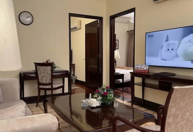 سوییت جونیور, Heritage Luxury Suites All Suite
