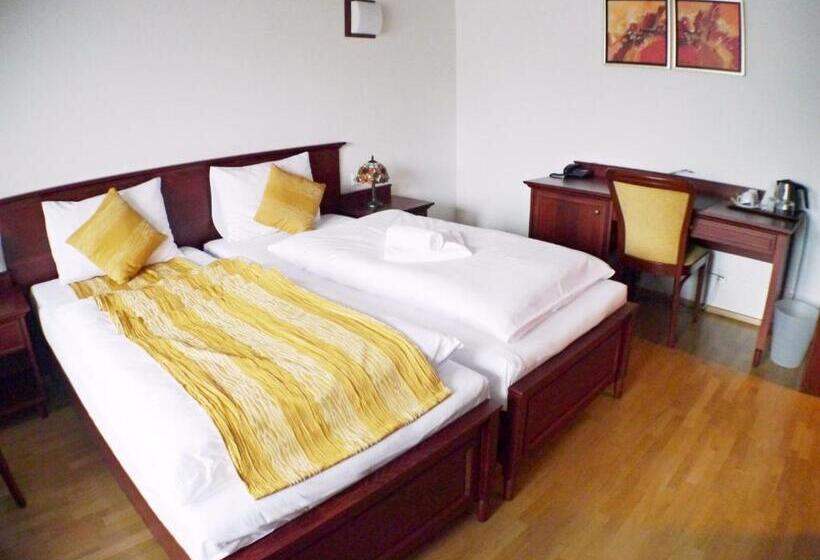 Номер Superior Вид на Сад, Hradná Stráž Hotel&apartments S Privátnym Wellness