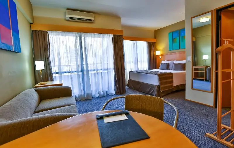Suite Presidenziale, L Square