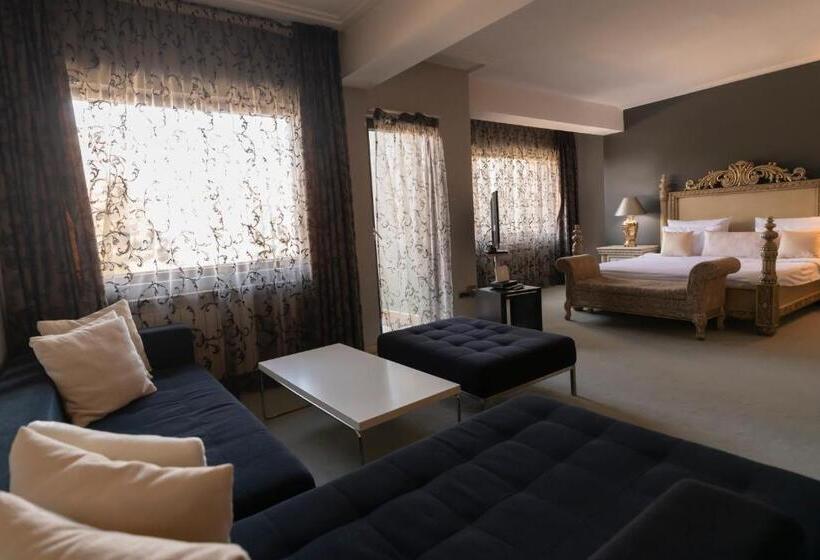 آپارتمان 1 خوابه, Radika