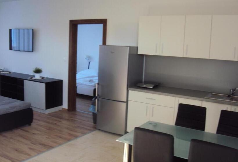 Apartamento 1 Dormitório, Motel Senec