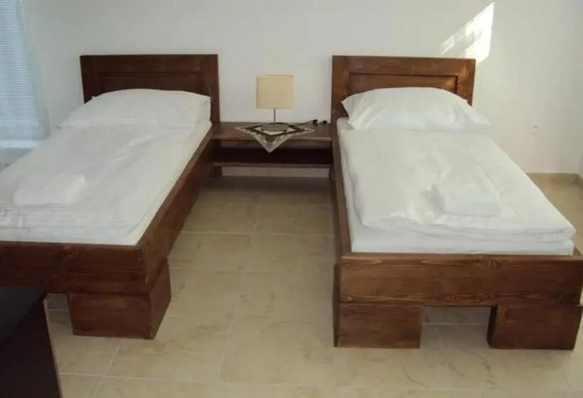 Standard-huone, Motel Senec