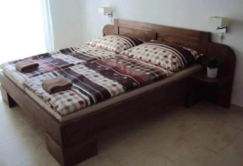 Bed in Shared Room with Shared Bathroom, Motel Senec