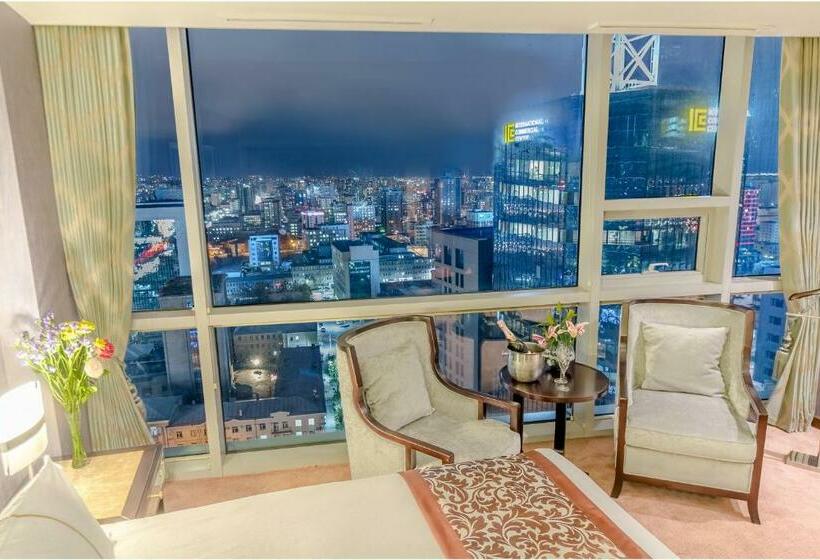 اتاق اجرایی با تخت بزرگ, The Blue Sky Hotel And Tower