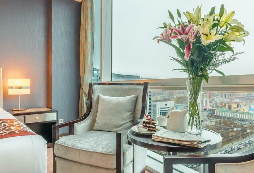 اتاق اجرایی با تخت بزرگ, The Blue Sky Hotel And Tower