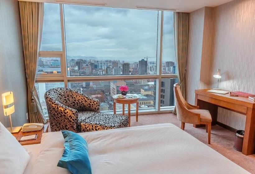 اتاق دلوکس با تخت کینگ و چشم‌انداز شهر, The Blue Sky Hotel And Tower