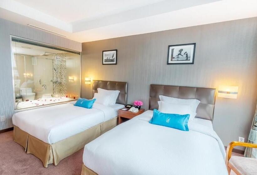 اتاق لوکس, The Blue Sky Hotel And Tower