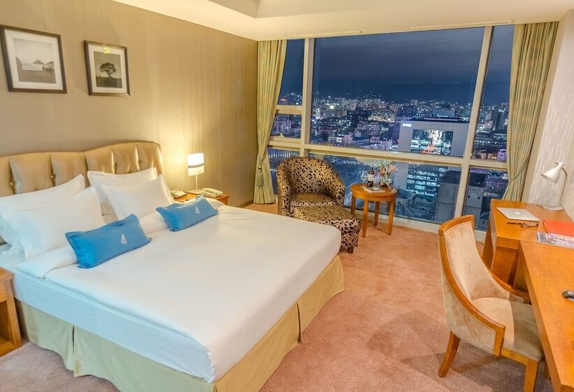 اتاق لوکس, The Blue Sky Hotel And Tower