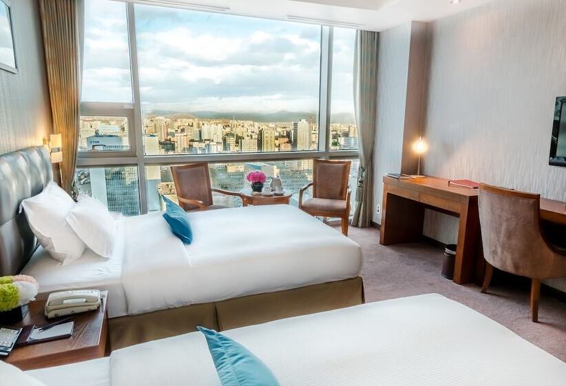 اتاق لوکس, The Blue Sky Hotel And Tower