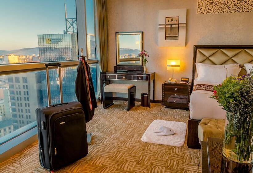 سوئیت پرزیدنت, The Blue Sky Hotel And Tower