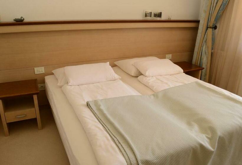 اتاق استاندارد با بالکن, Vila Park B&b   Adults Only