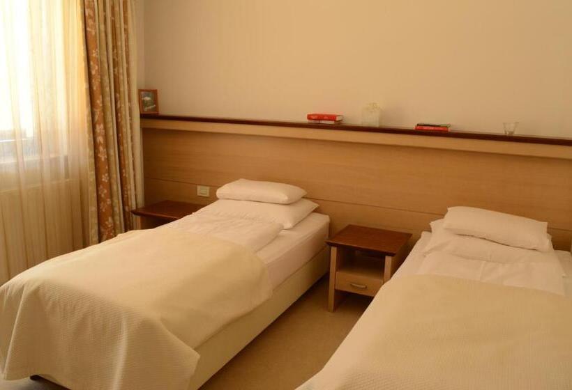 اتاق استاندارد با بالکن, Vila Park B&b   Adults Only