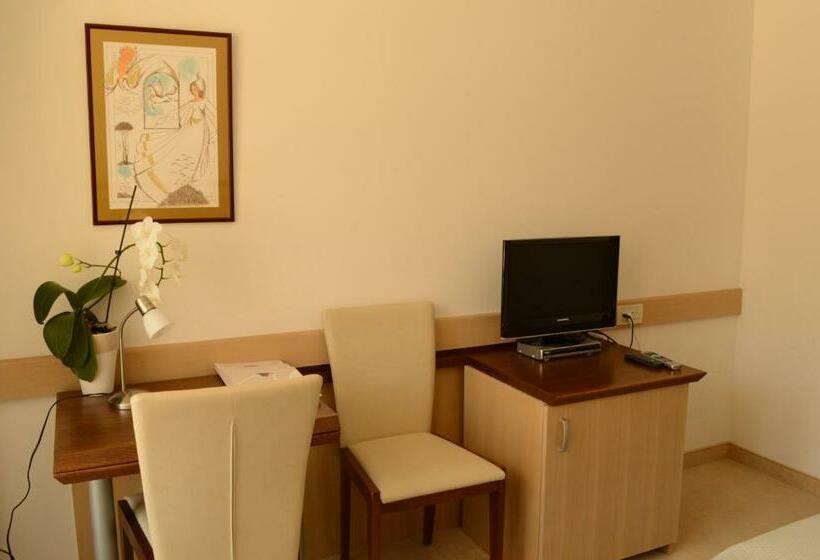 اتاق استاندارد با بالکن, Vila Park B&b   Adults Only