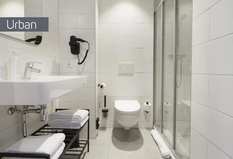 スタンダード4人部屋, Corendon Urban Amsterdam Schiphol Airport