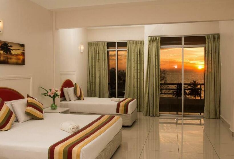 Pokój Standard Trzyosobowy, Akar Beach Resort