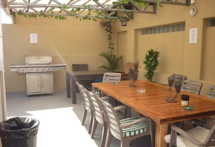 共用房间的床, Ballito Backpackers