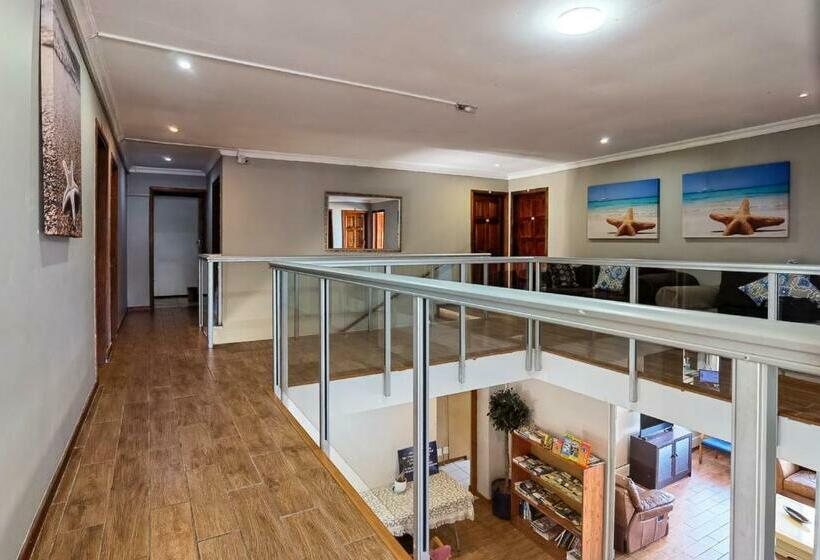 Кровать в Общей Комнате, Ballito Backpackers