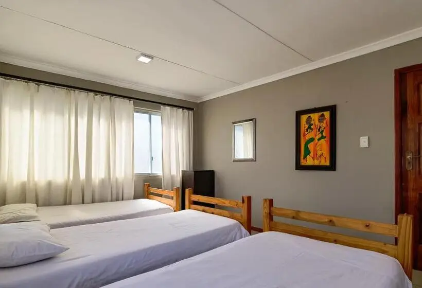 ルームシェアのワンベッド, Ballito Backpackers