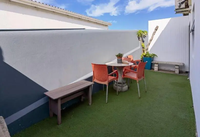 スイート, Ballito Backpackers