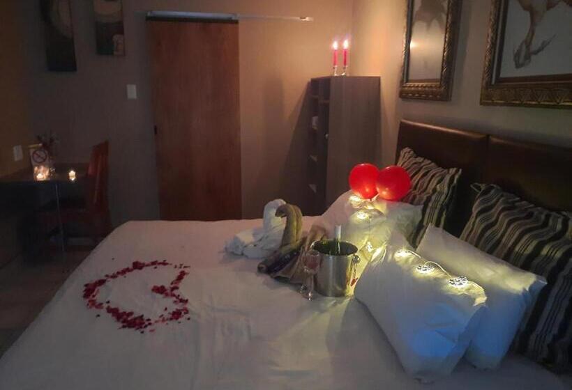 Люкс Вид на Сад, Aviators Retreat B&b