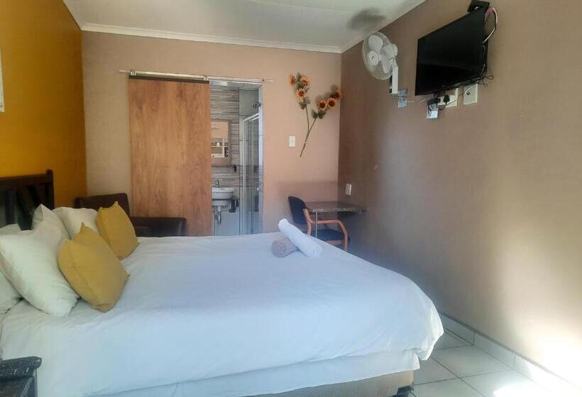 Люкс Вид на Сад, Aviators Retreat B&b