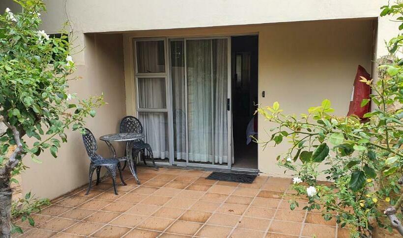 غرفة ديلوكس, Acacia Lodge