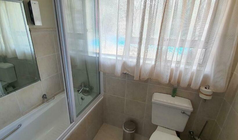 غرفة ديلوكس, Acacia Lodge