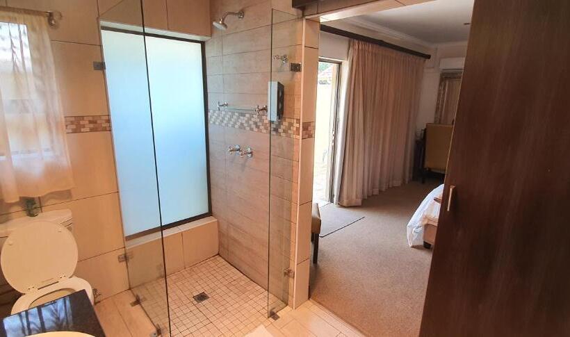Номер Deluxe, Acacia Lodge
