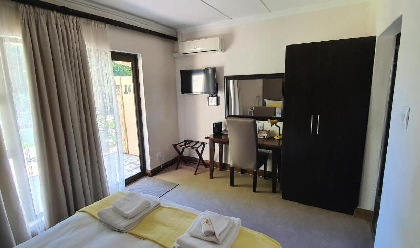 غرفة قياسية مطلّة علي الحديقة, Acacia Lodge