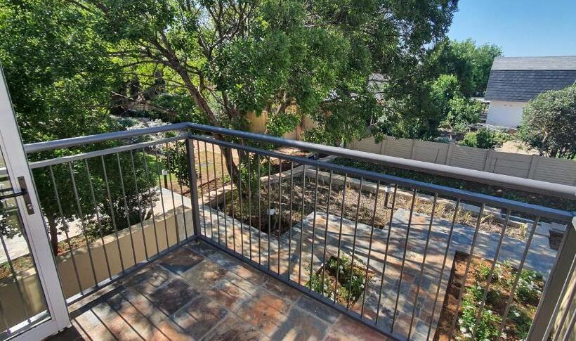 غرفة إقتصادية, Acacia Lodge