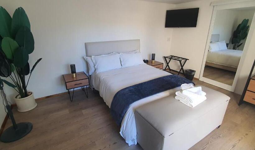 غرفة إقتصادية, Acacia Lodge