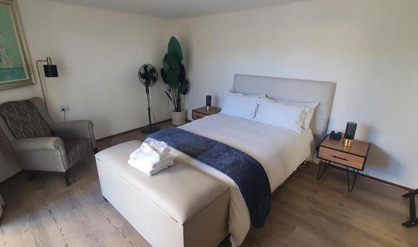 غرفة إقتصادية, Acacia Lodge