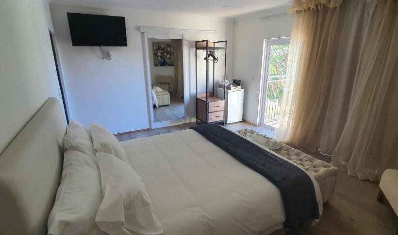 غرفة إقتصادية, Acacia Lodge