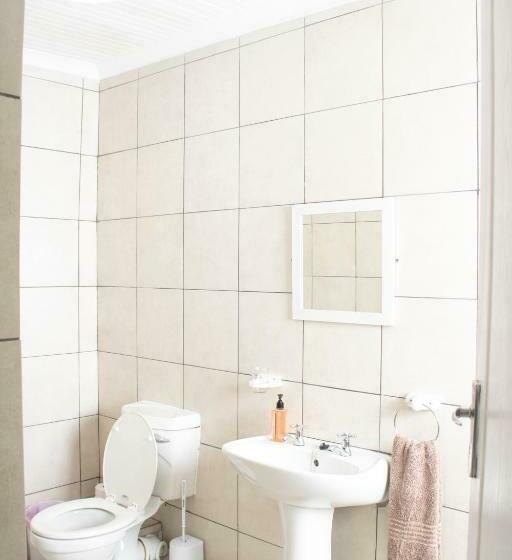 ガーデンビュースタンダードルーム, Andelomi Forest Lodge