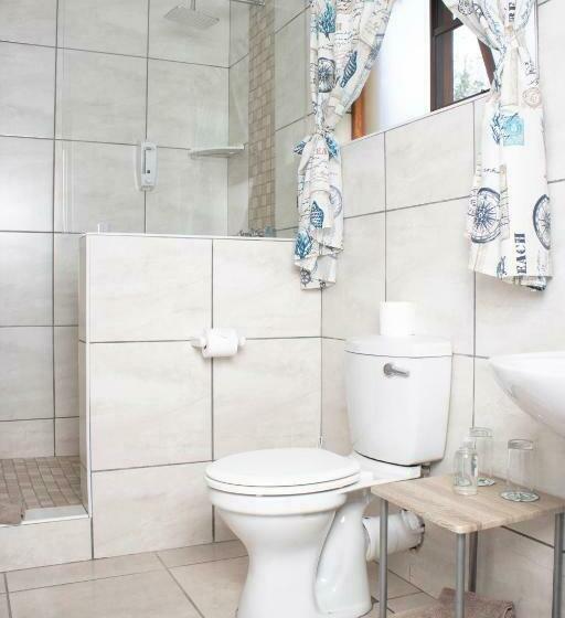 ガーデンビュースタンダードルーム, Andelomi Forest Lodge