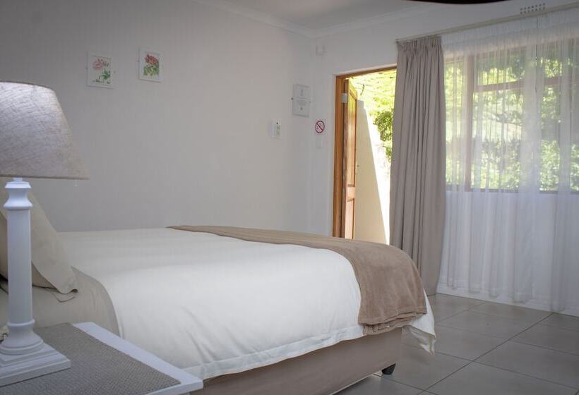 ガーデンビュースタンダードルーム, Andelomi Forest Lodge