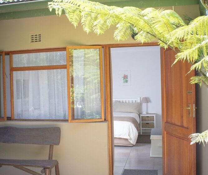 ガーデンビュースタンダードルーム, Andelomi Forest Lodge