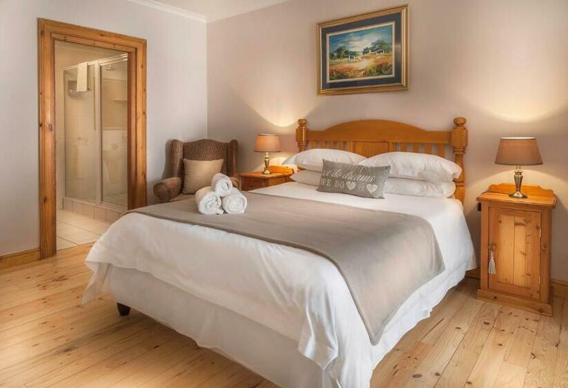 Номер Стандарт, Avenues Guest House