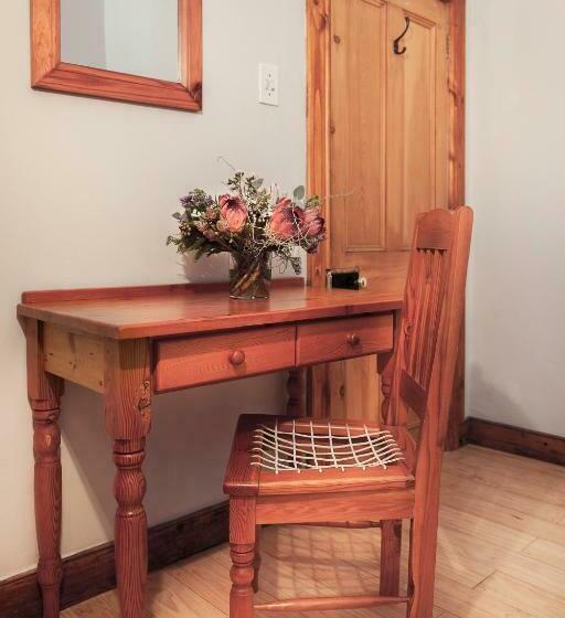 标准间, Avenues Guest House